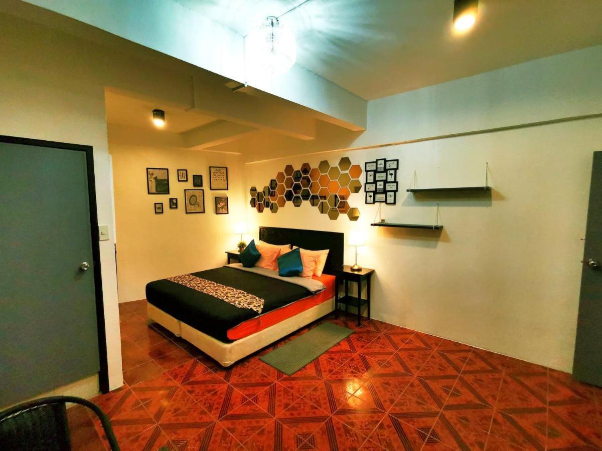 Beach Gallery House Jomtien Beach Exterior photo