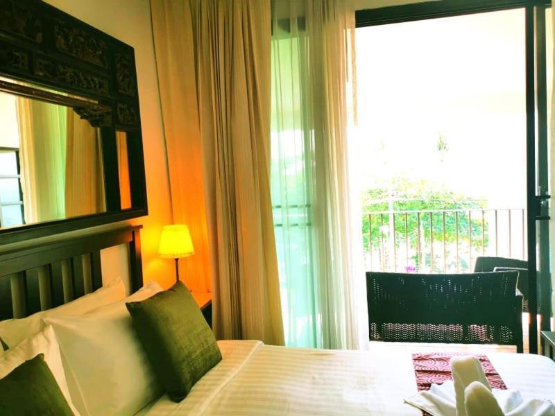 Beach Gallery House Jomtien Beach Exterior photo